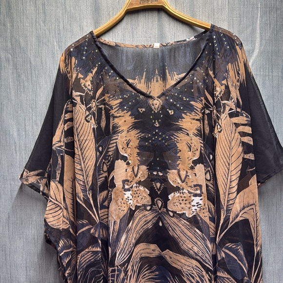 Beautiful shall jewelled one size fits most - Picture 3 of 8